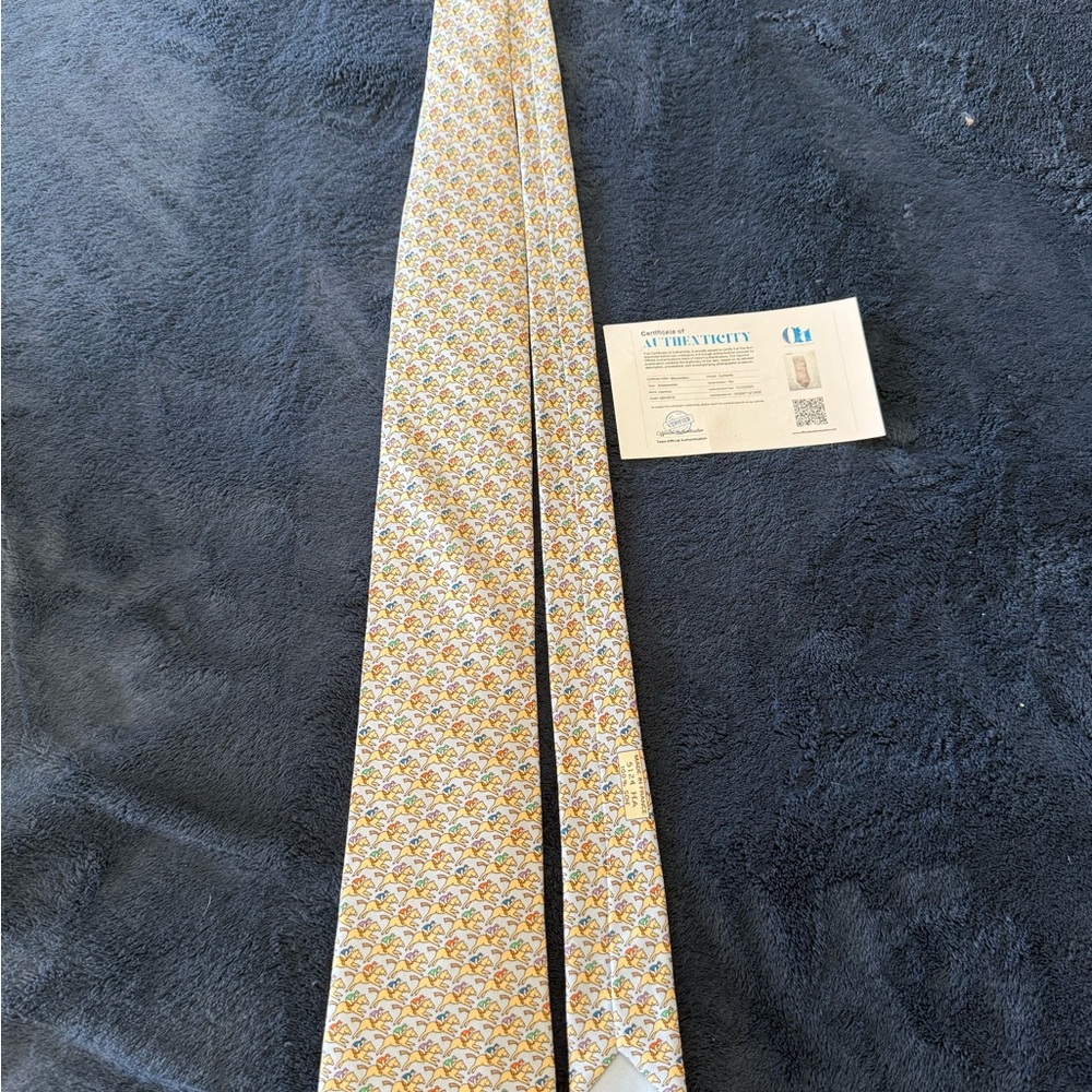 Authentic Classic Hermes Silk Patterned Necktie in Yellow and Blue Horses 🐎 COA